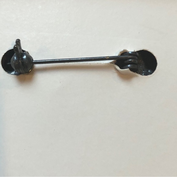 Pewter Brooch “Timeless Treasures” Photo frame with ornate design Still in box - Picture 4 of 5